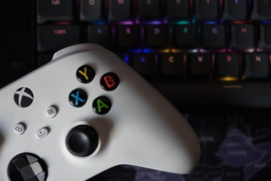 Can Motion Aiming Match Mouse Accuracy on Xbox?